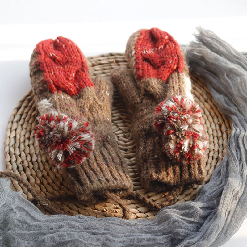 Nikkimoda Color Block Hairball Thinsulate Mittens with String