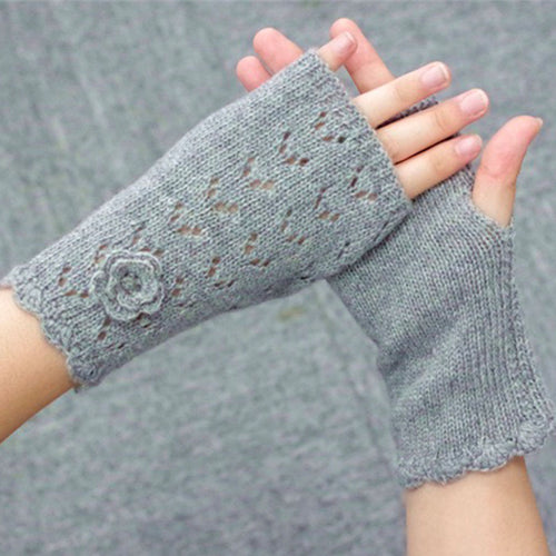 Nikkimoda Hollow Out Flower Fingerless Gloves